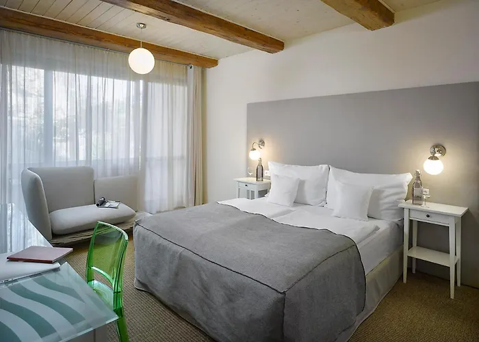 La Romantica מלאדה בולסלאב